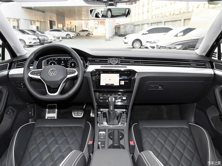 FAW - Volkswagen / Magotan GTE/2022 Luxury Model