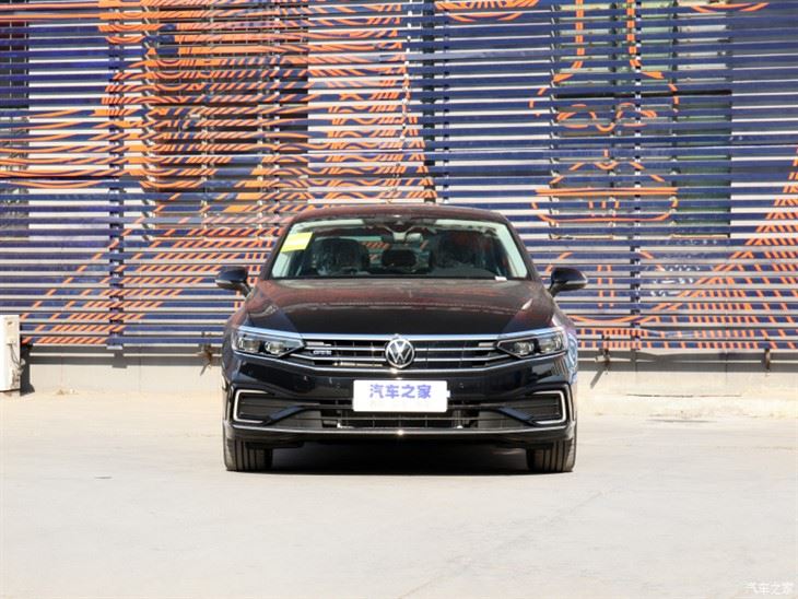 FAW - Volkswagen / Magotan GTE/2022 Luxury Model
