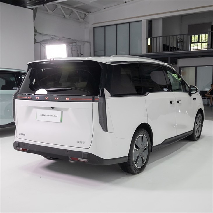 2024 Maxus MIFA 7 Plug-in hybrid MPV