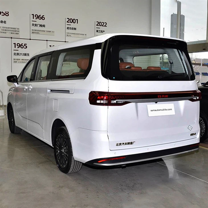 BAW M8 MPV EV 2026 high quality